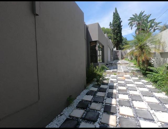 4 BEDROOM PROPERTY TO RENT IN RIVER CLUB